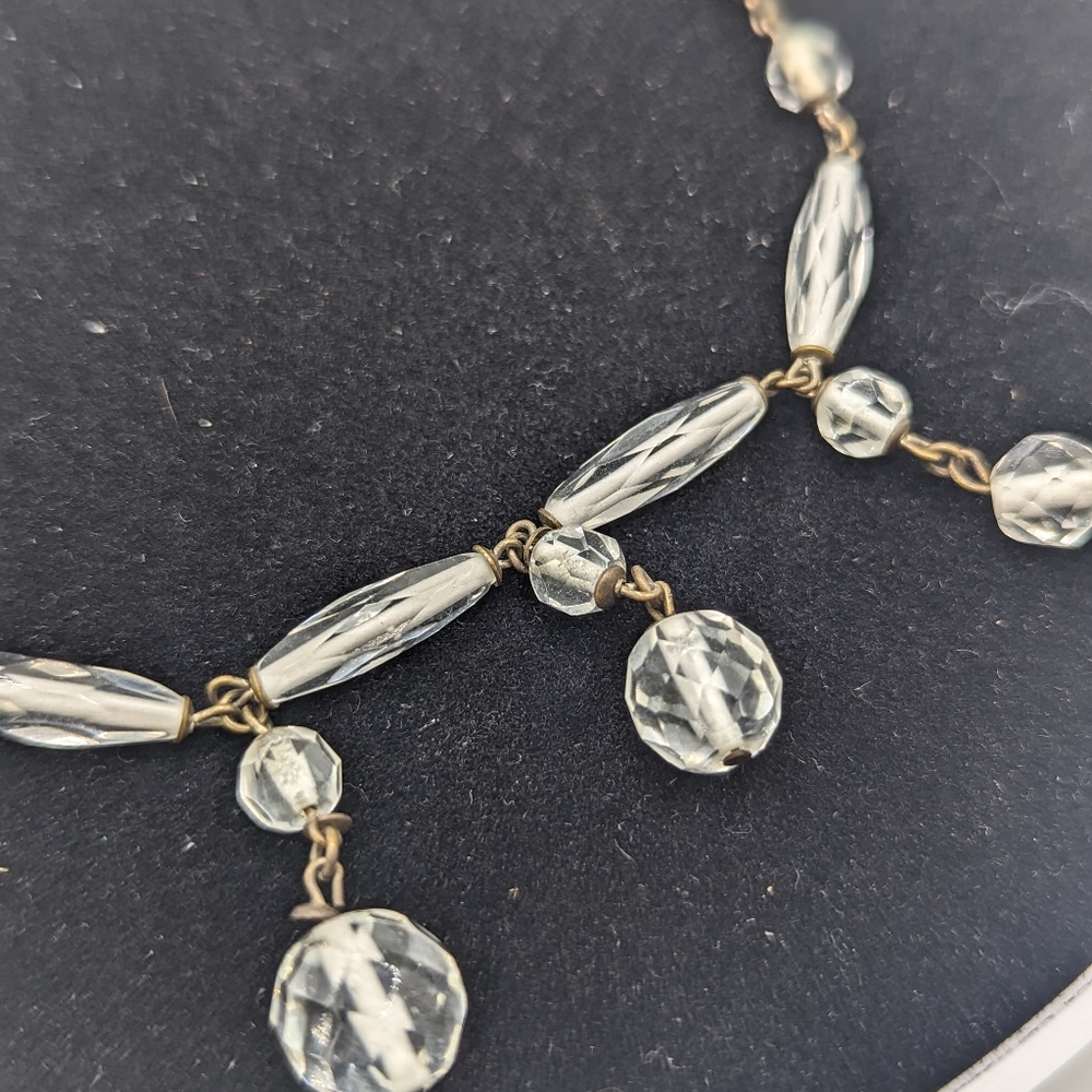 Vintage 9 inch clear beaded necklace. Some wear. Inventory box A - Picture 2 of 3